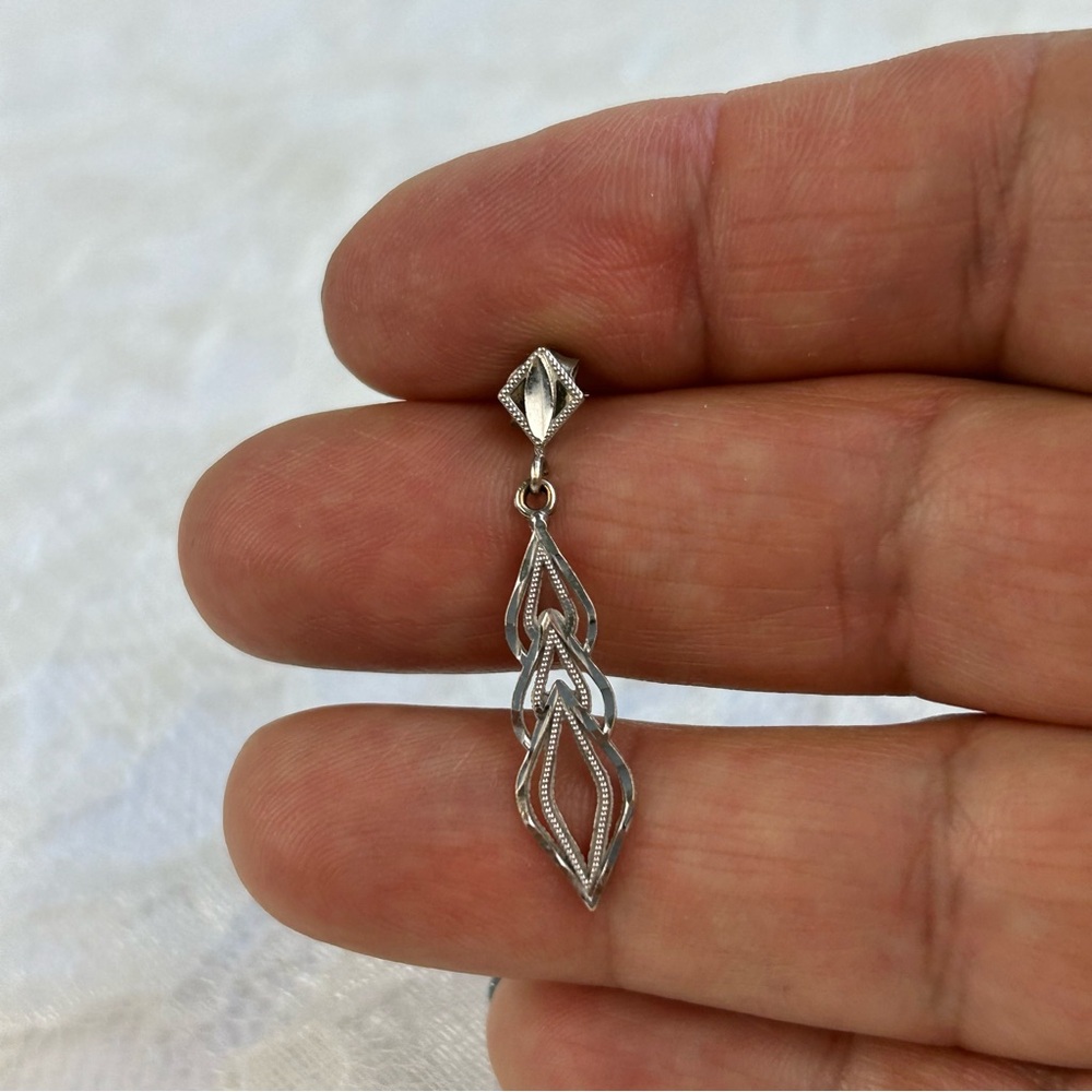 14kt Solid White Gold Single Dangle Earring Roman… - image 1